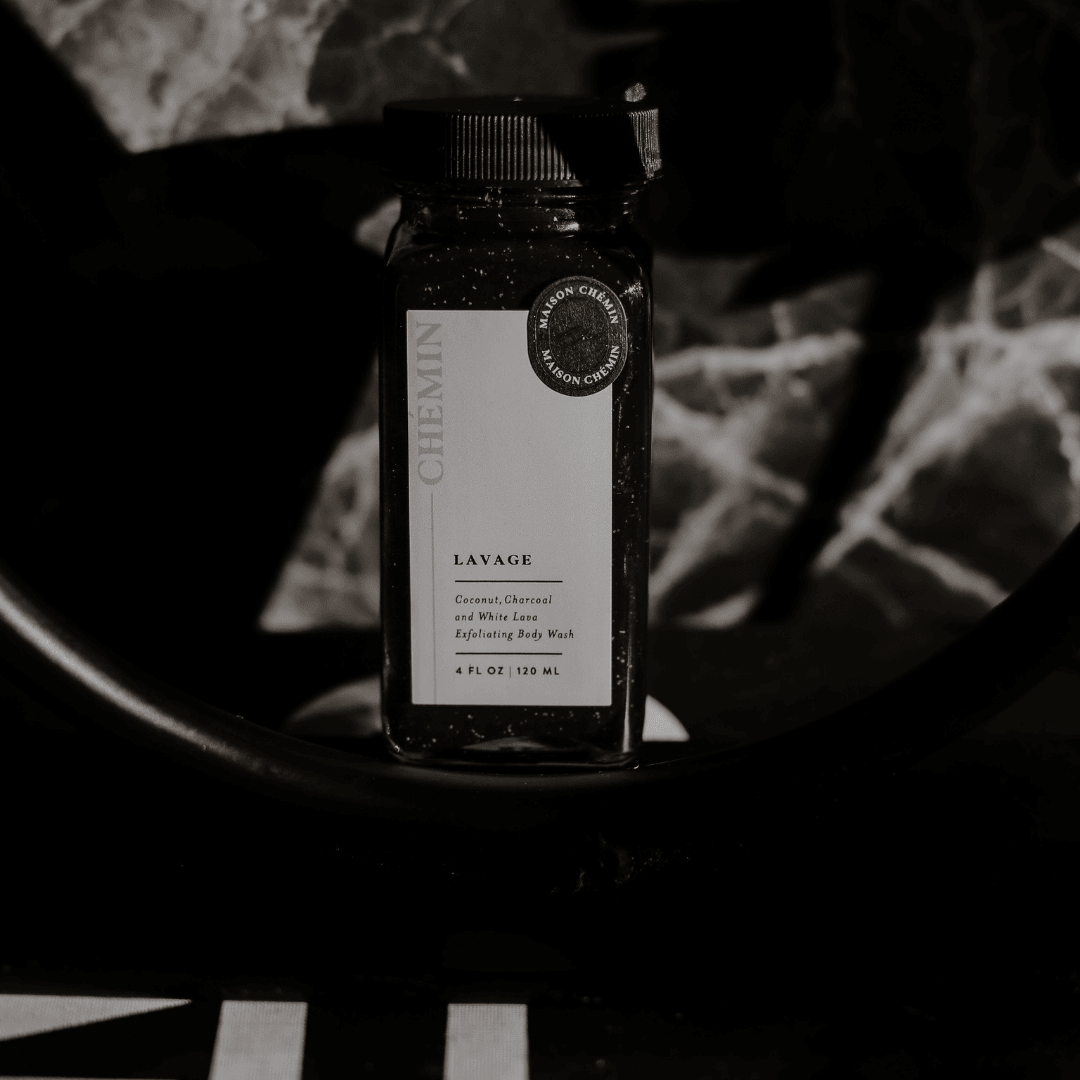 LAVAGE- CHARCOAL & WHITE LAVA SCRUB - L'Artisan Muse